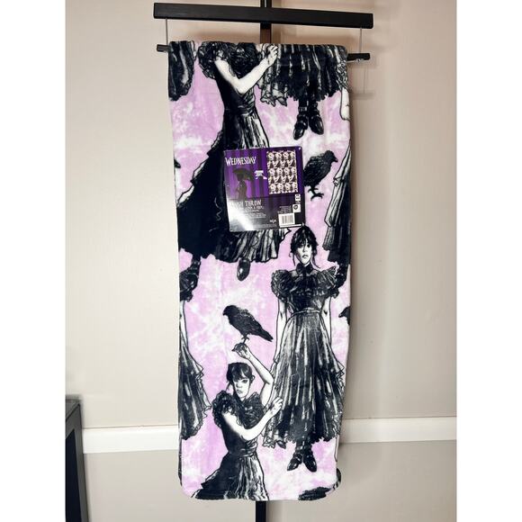 Wednesday Addams Plush Throw Blanket Purple/Black 50in. X 70in.(127cmX178cm) NWT - Picture 1 of 3